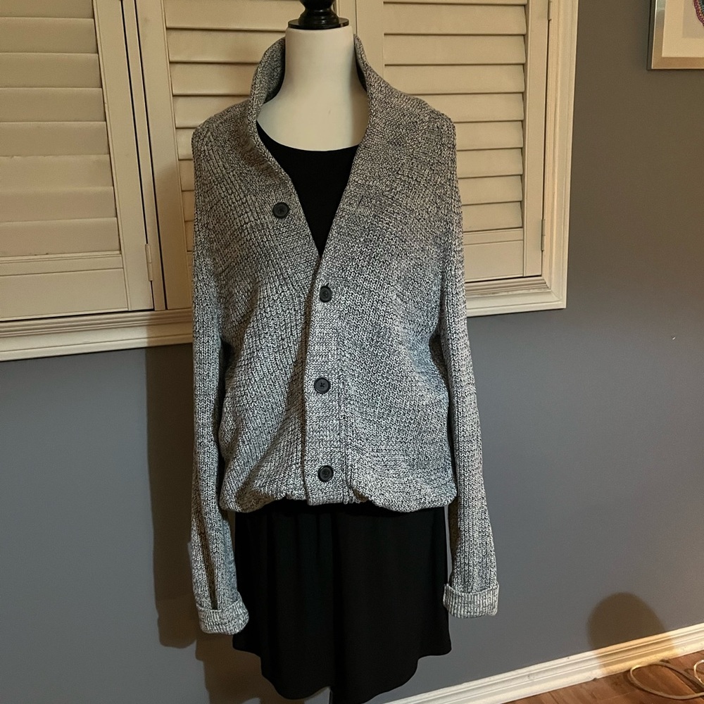 Banana Republic Gorgeous long knit (navy and white) button down cardigan size L